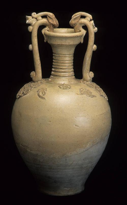Amphora with Dragon-head Handles