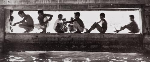 Untitled (Niños al canal/Boys at Canal)