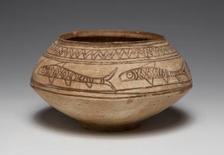 Shallow Bowl with Pipal Leaves and Fish Motifs
