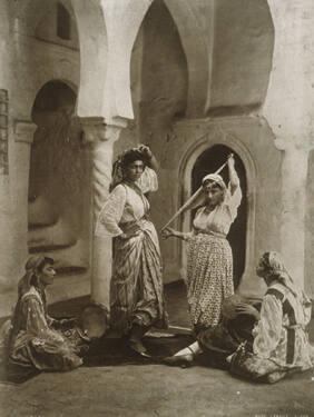 Four dancers, Algeria