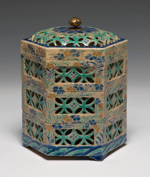 Hexagonal Tiered Box