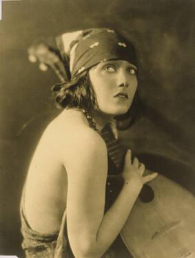 Gloria Swanson