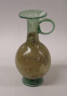 Flask with ring handle