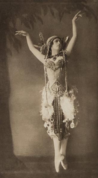 Madame Thamar Karasavina, L’Oiseau de Feu (Tamara Karsavina in The Firebird)