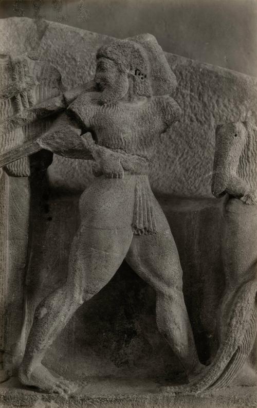 The Treasury of the Siphnians at Delphi. Studies in the History and Criticism of Sculpture, Volume IV