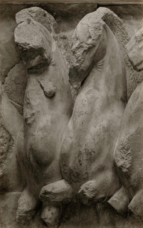 The Treasury of the Siphnians at Delphi. Studies in the History and Criticism of Sculpture, Volume IV