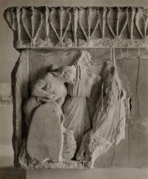 The Treasury of the Siphnians at Delphi. Studies in the History and Criticism of Sculpture, Volume IV