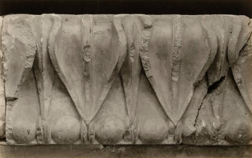 The Treasury of the Siphnians at Delphi. Studies in the History and Criticism of Sculpture, Volume IV