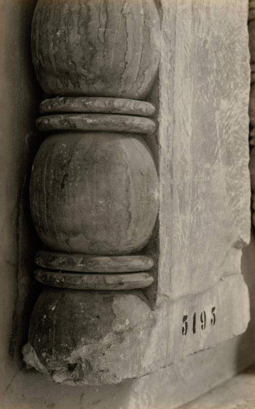 The Treasury of the Siphnians at Delphi. Studies in the History and Criticism of Sculpture, Volume IV
