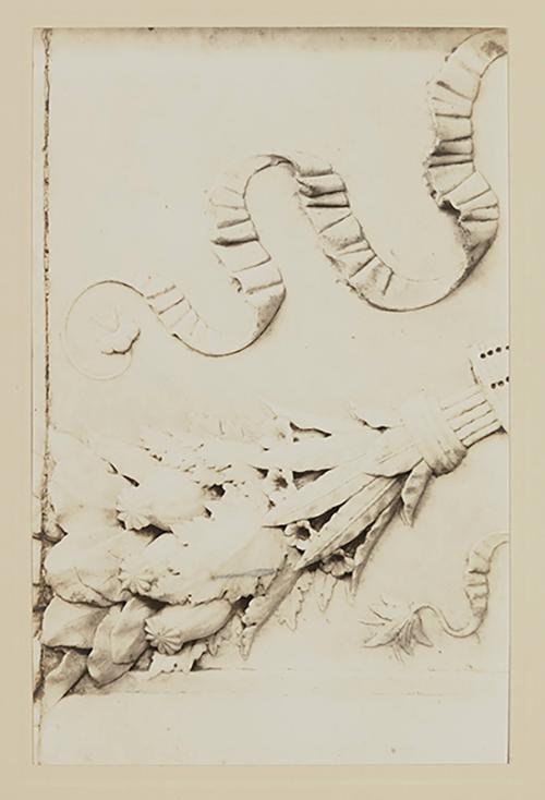 Base; Garland to observer's left; Right section: poppy pods