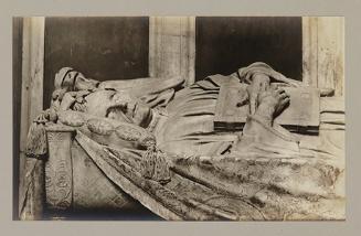 Figure of Carlo Marsuppini seen to below the hands