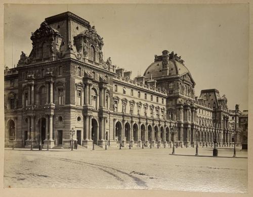 a: Boulevard des Italiens  b: La Louvre
