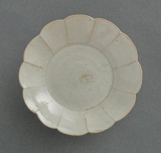 Small Foliated Dish